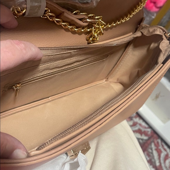 NWT VEGAN Crossbody Bag with Removal, Adjustable Strap. TAUPE - Picture 8 of 9